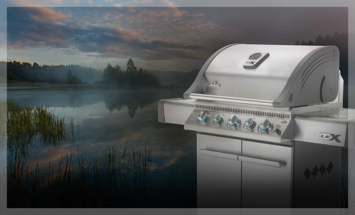 Lex 485 by Napoleon FreeStanding Grill Flame Center